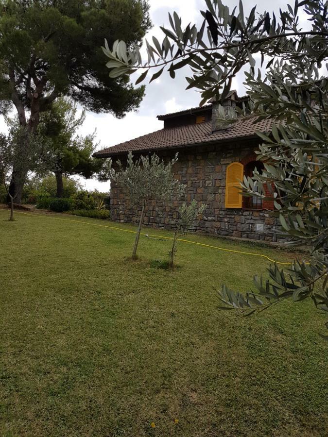 Villa Fior Di Lavanda Cisano sul Neva ภายนอก รูปภาพ